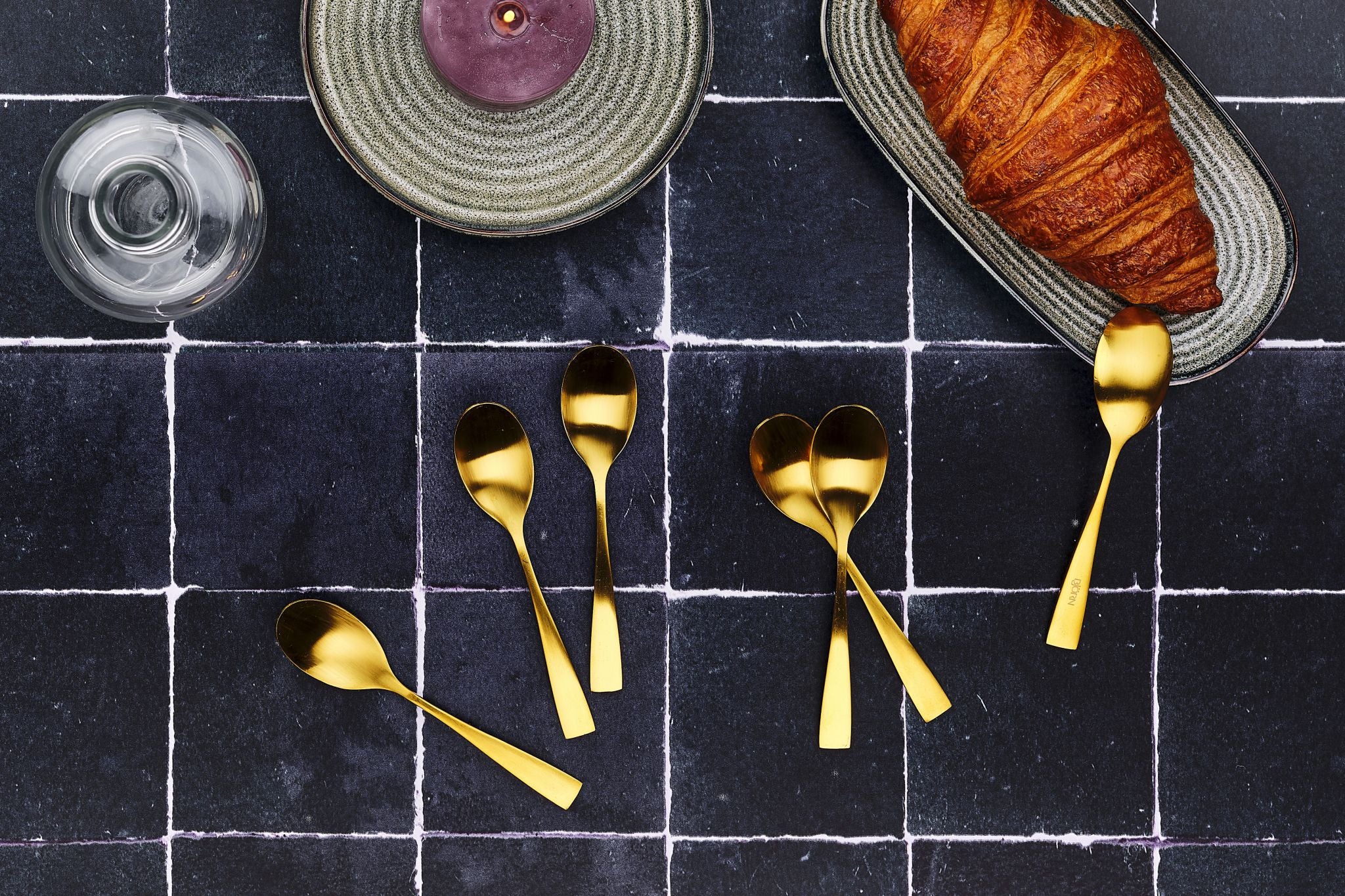 Set posate SVEN 24 pezzi - Oro