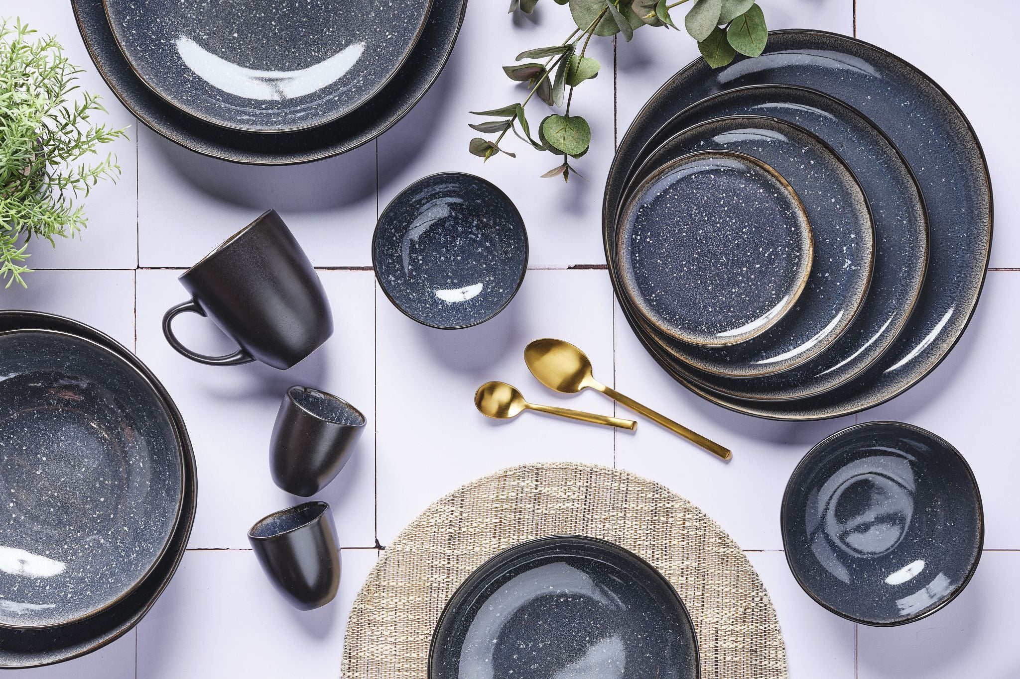 The Full Service IRIS - 48 pieces - Night blue