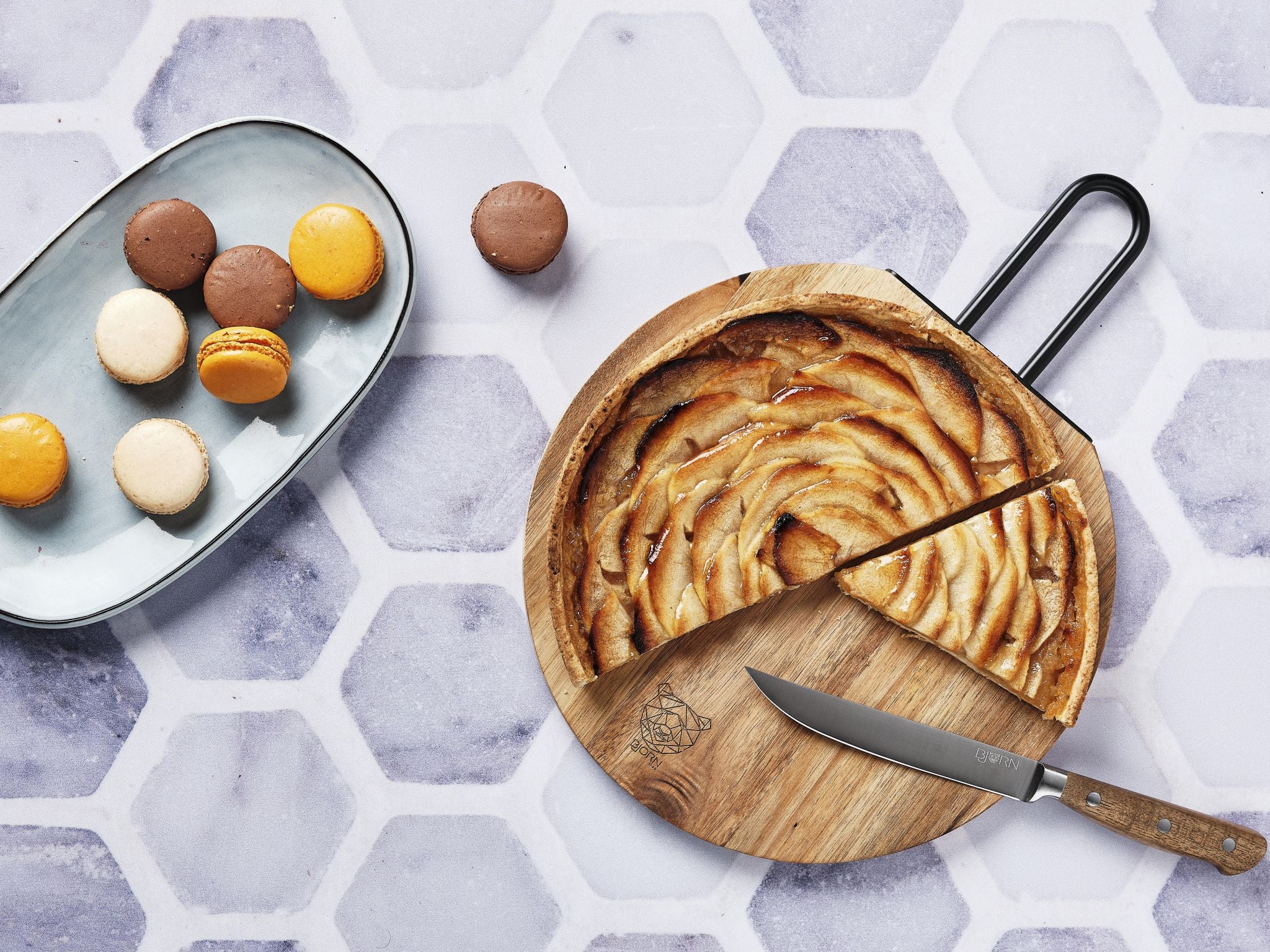 Planche à découper en bois d'acacia STINE - Ø26cm