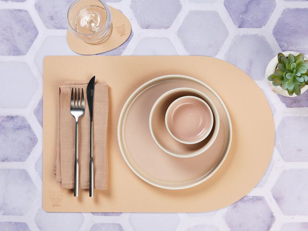 Reversible curve coaster - 6 pieces - Pale pink and pale green recycled leather