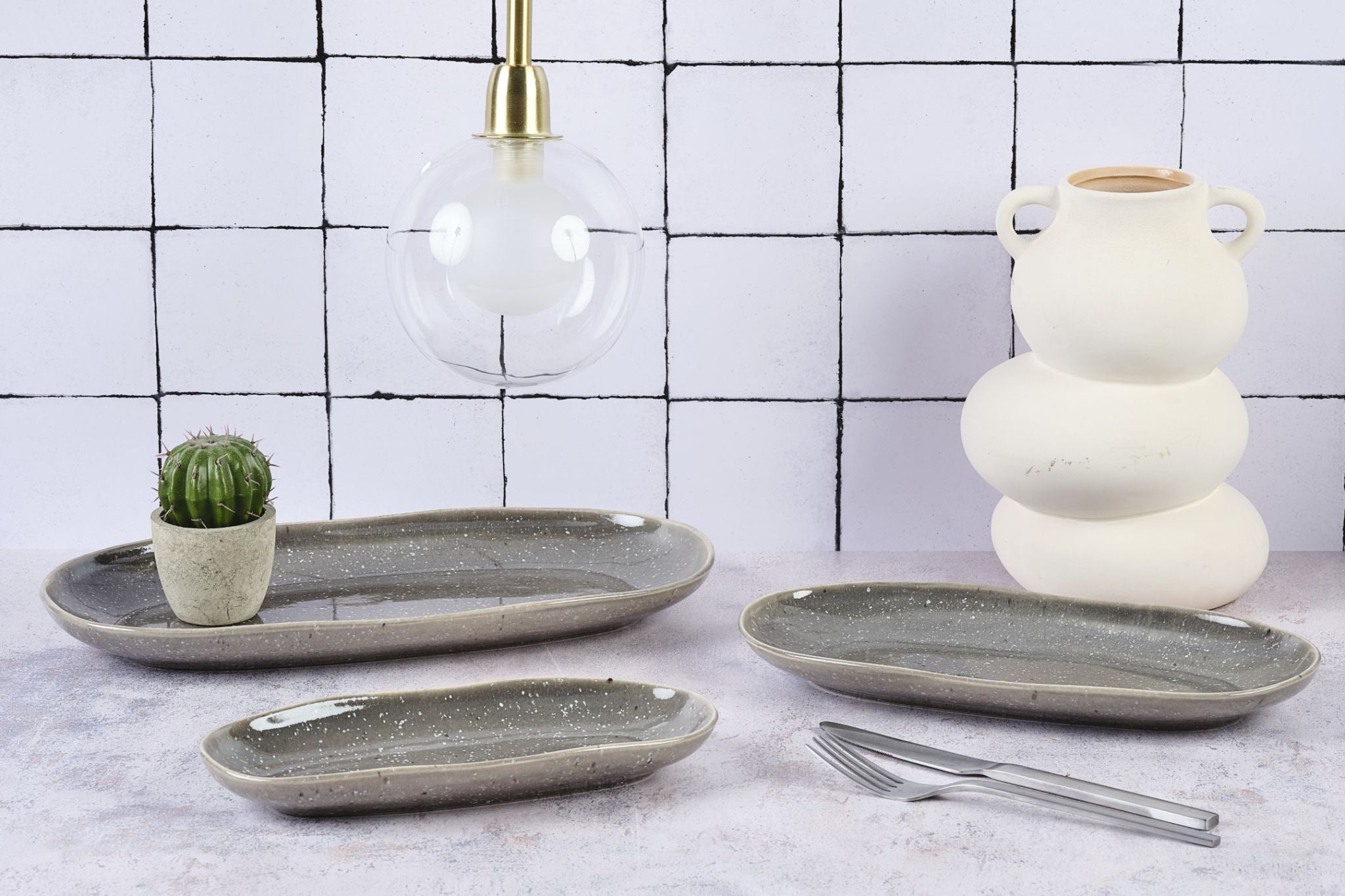 Plateau de service STELLAR - 3 tailles - Gris béton