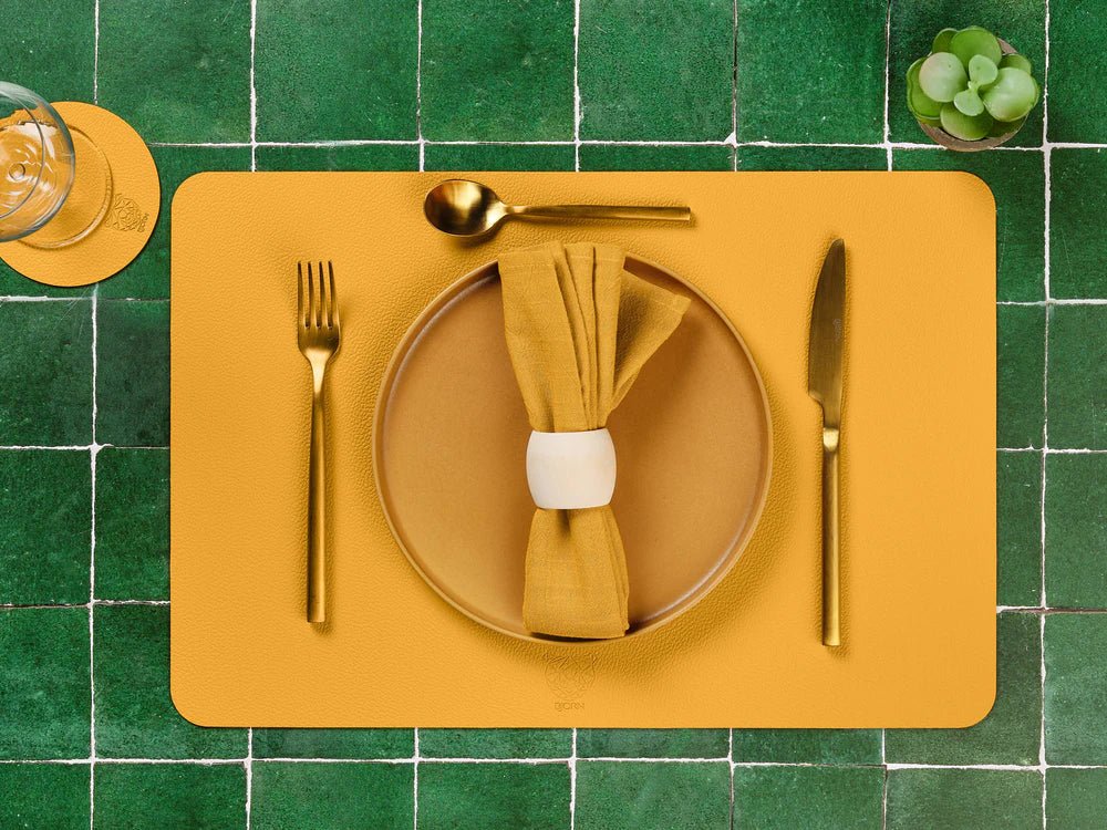 Tovaglietta rettangolare reversibile - 6 pezzi - Pelle riciclata giallo senape e verde abete