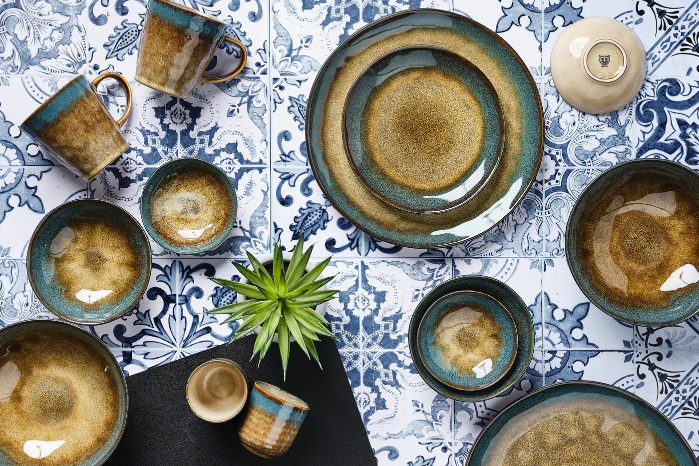 The Full Service ISLAND - 42 pieces - Earth and sea