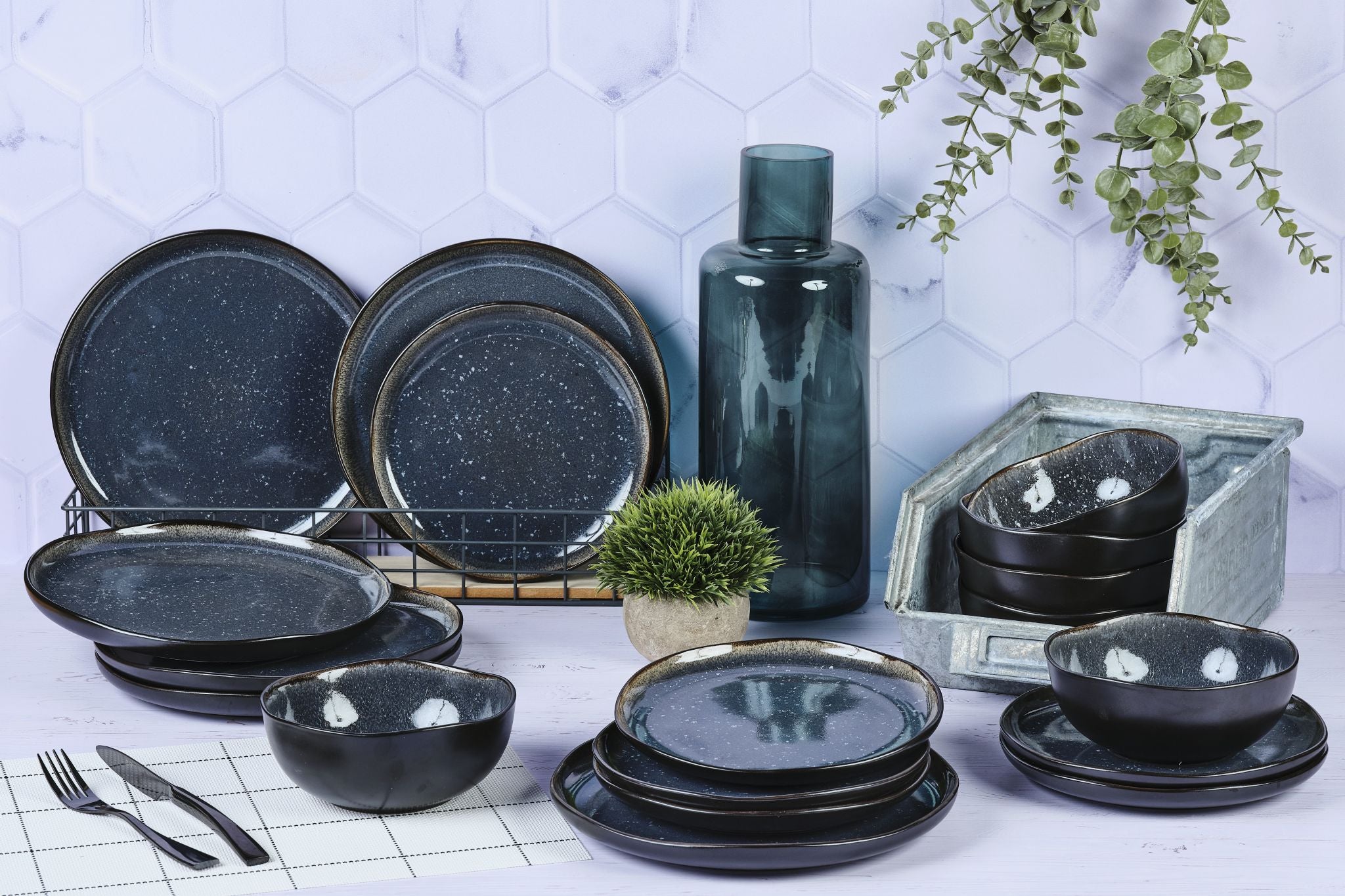 Geschirr-Set IRIS - 18 tlg. - Nachtblau